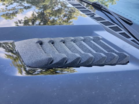 Ouïe de capot imprimée en 3D montée sur Ford F-150